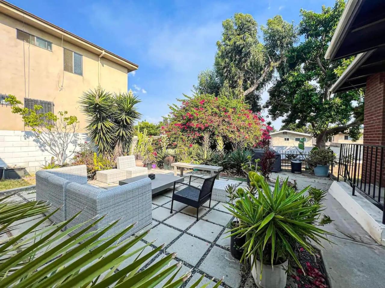 Bright 2-br Near Lax With Shared Yard - Sh2-lad Hébergement de vacances