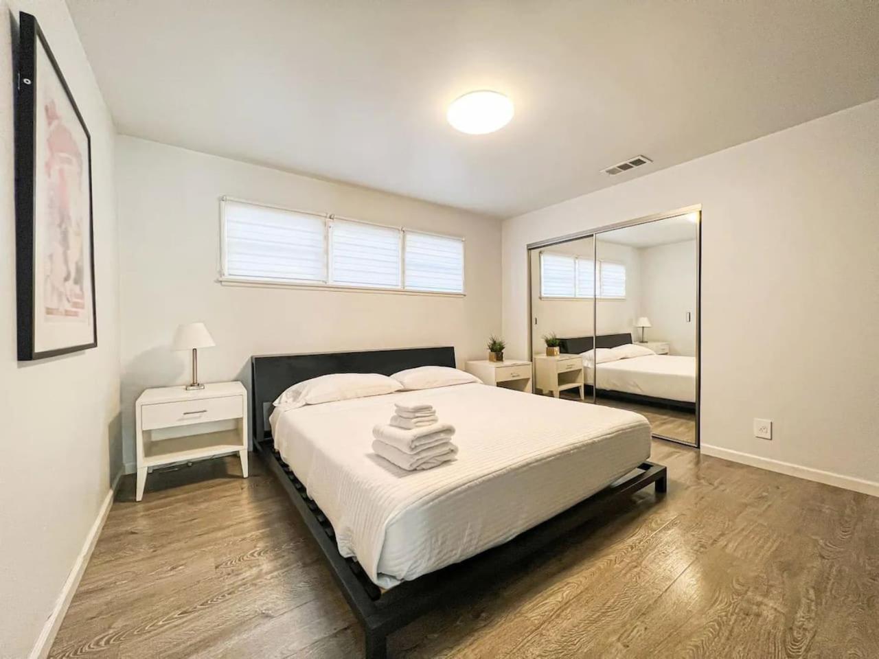 Bright 2-br Near Lax With Shared Yard - Sh2-lad Los Angeles